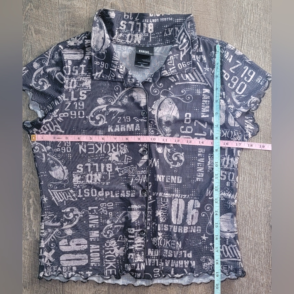 Social Collision Hot Topic Newsprint Mesh Short Sleeve Top Juniors XL Black Whit - Picture 8 of 11